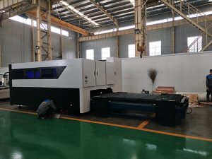 Máquina de corte Multifunction do laser da folha e da tubulação do metal do cortador da fibra do CNC 500W