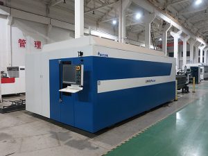 máquina de corte do aço carbono do laser da fibra